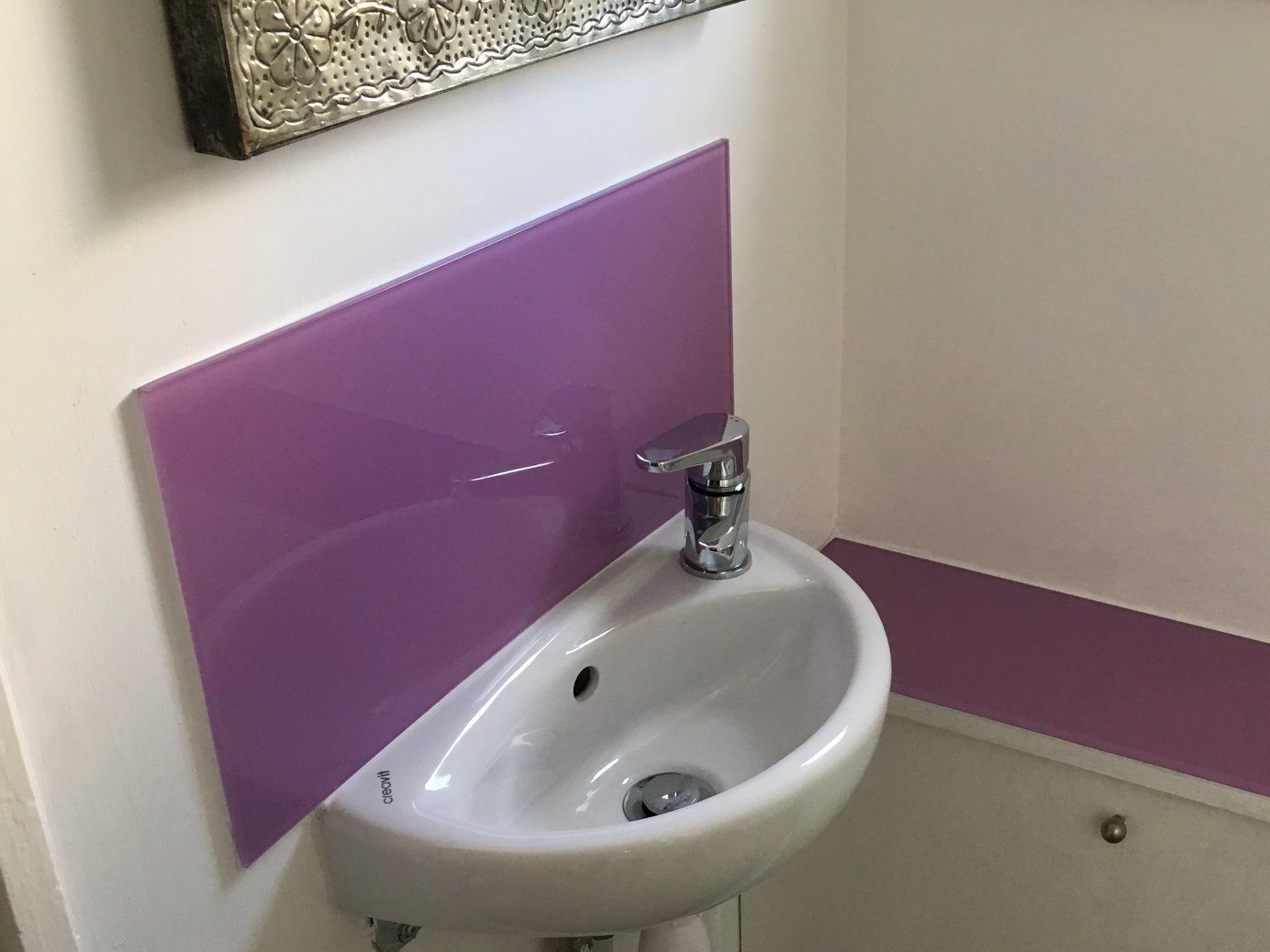 cloakroom sink with splashback Coloured glass bathroom splashbacks