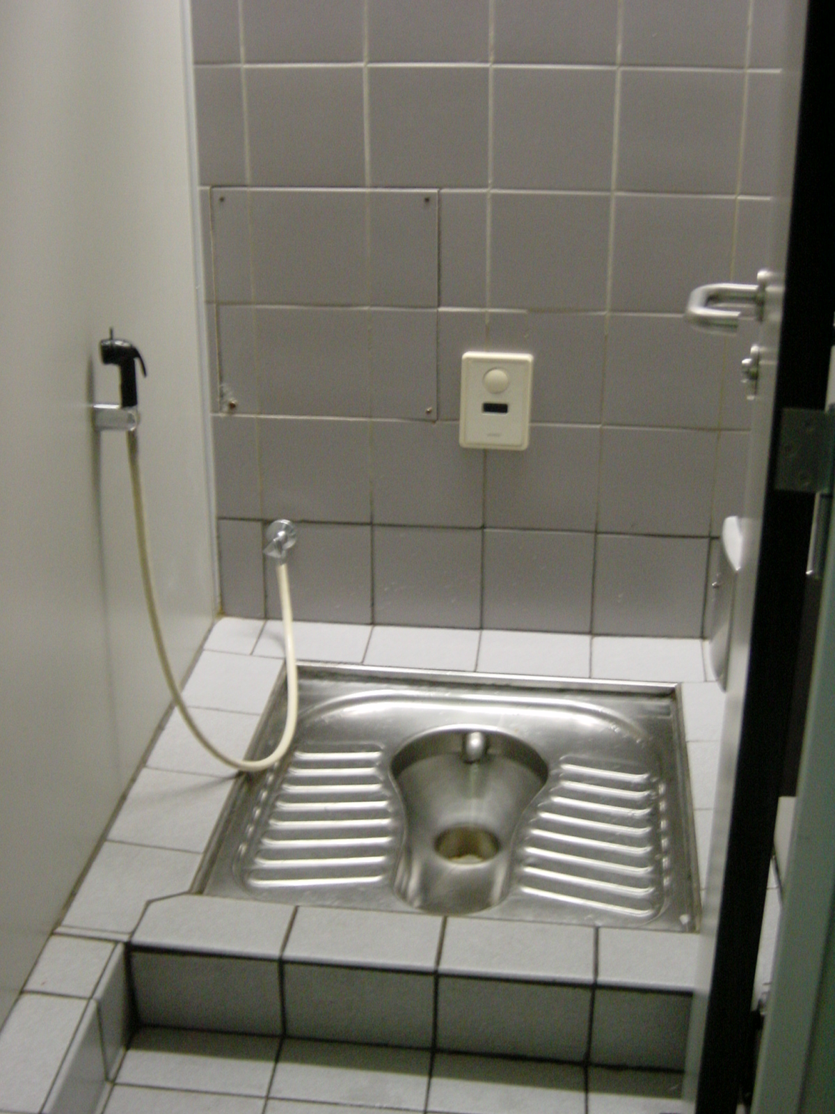 toilet seats for sale dubai Toilet dubai airport file commons wikimedia