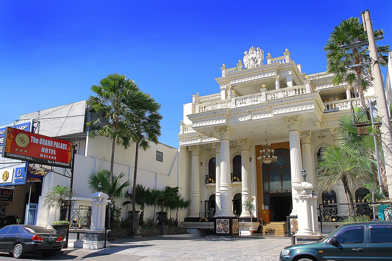 grand palace hotel malang Palace malang