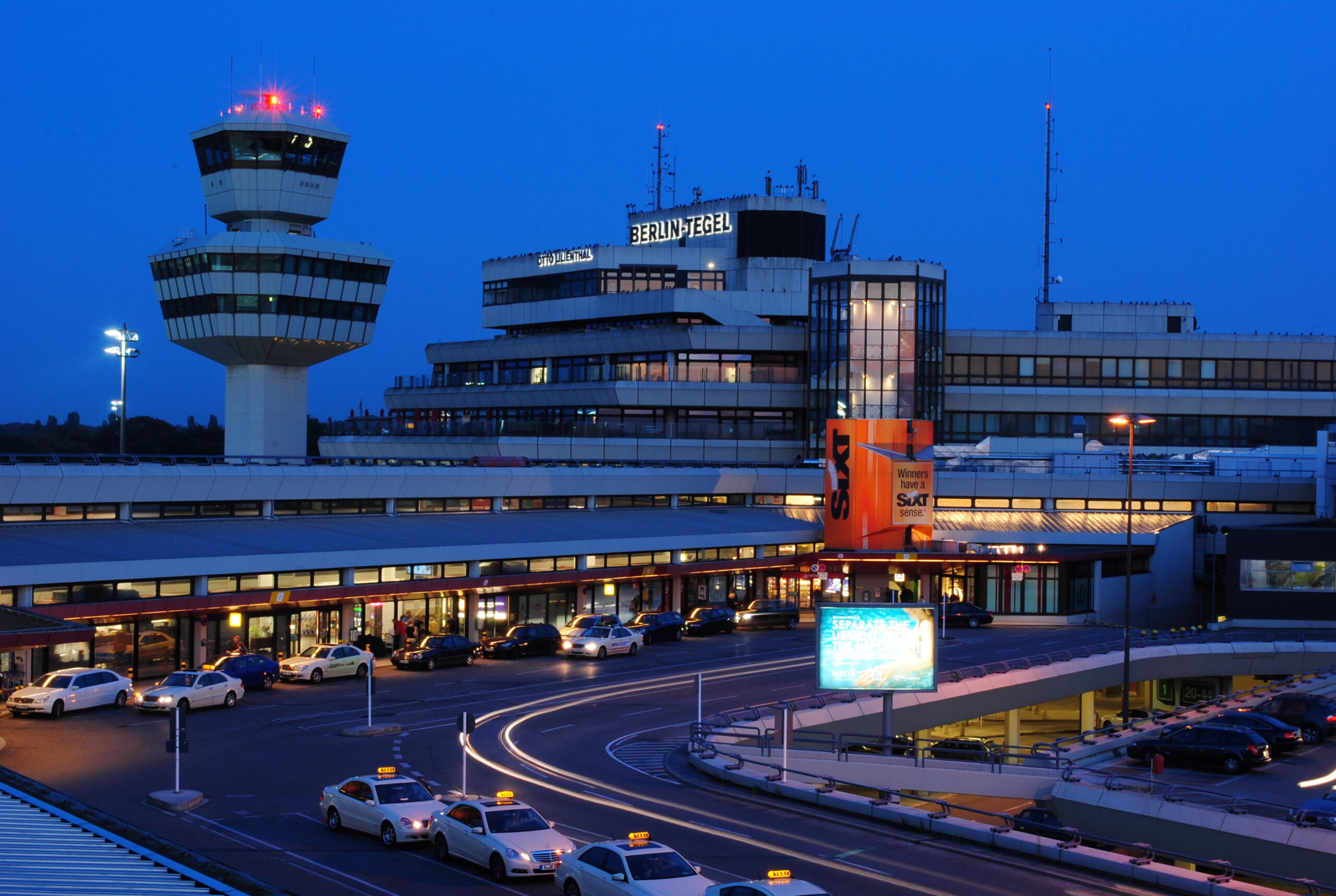 slot flugverkehr Zeitung teilweise flugverkehr lahmgelegt türkei