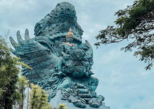 wisata bali gwk Gwk wisata kawasan wisnu kencana garuda besok ditutup wisatawan okezone bobkova